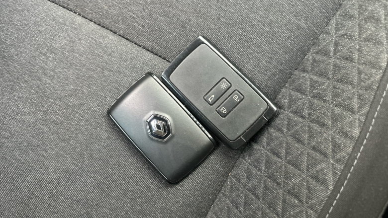 Renault Clio 1.0 TCe 90 Iconic 5dr Petrol Hatchback